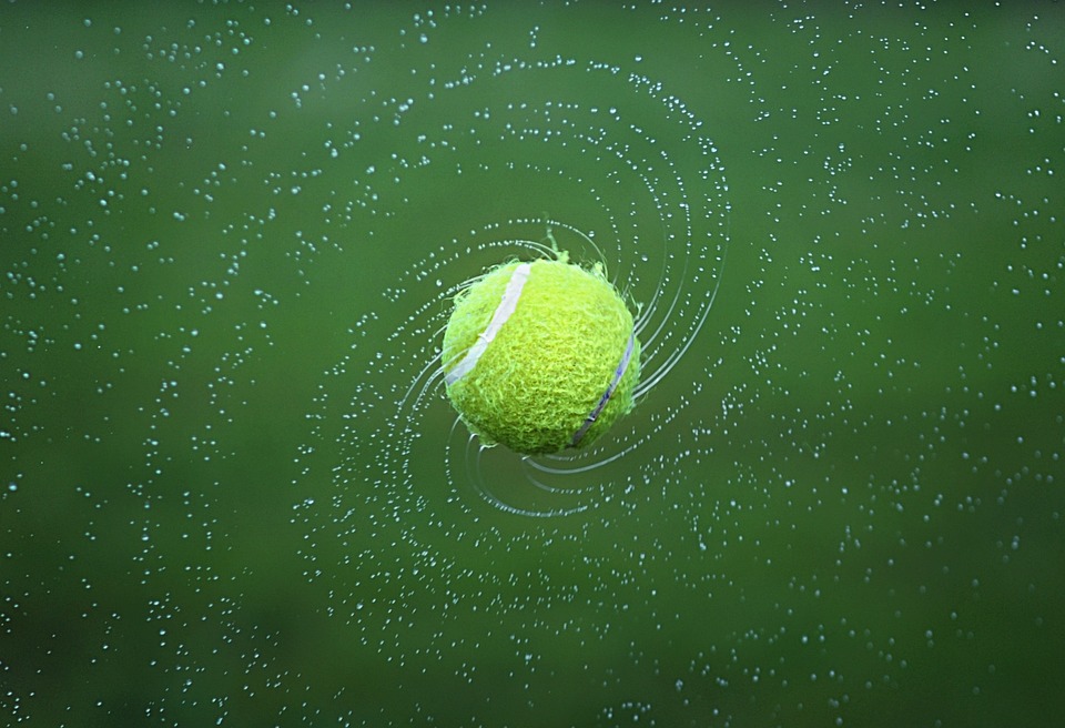 Comparison of sports – tennis and basketball